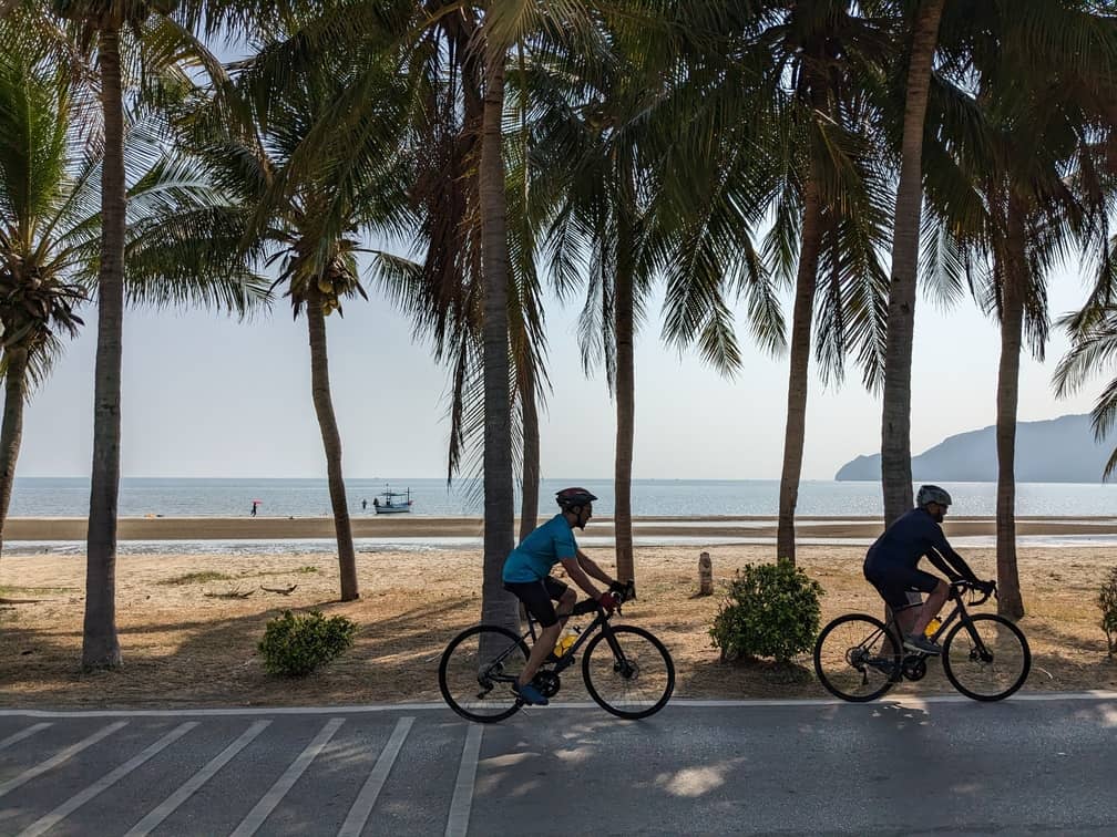Golfe de Thaïlande authentique à vélo, entre Bangkok et plages secrètes